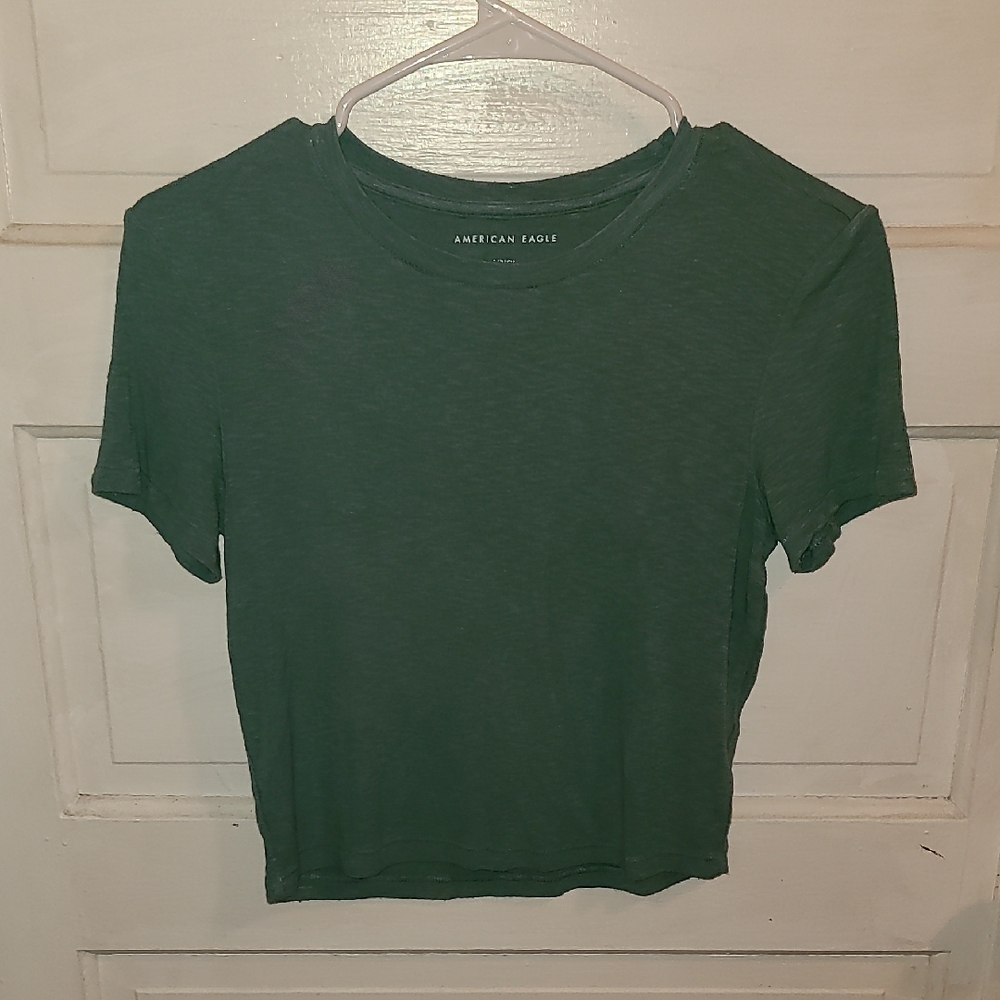 American Eagle Outfitters  Green Cropped Short Sleeve Tee